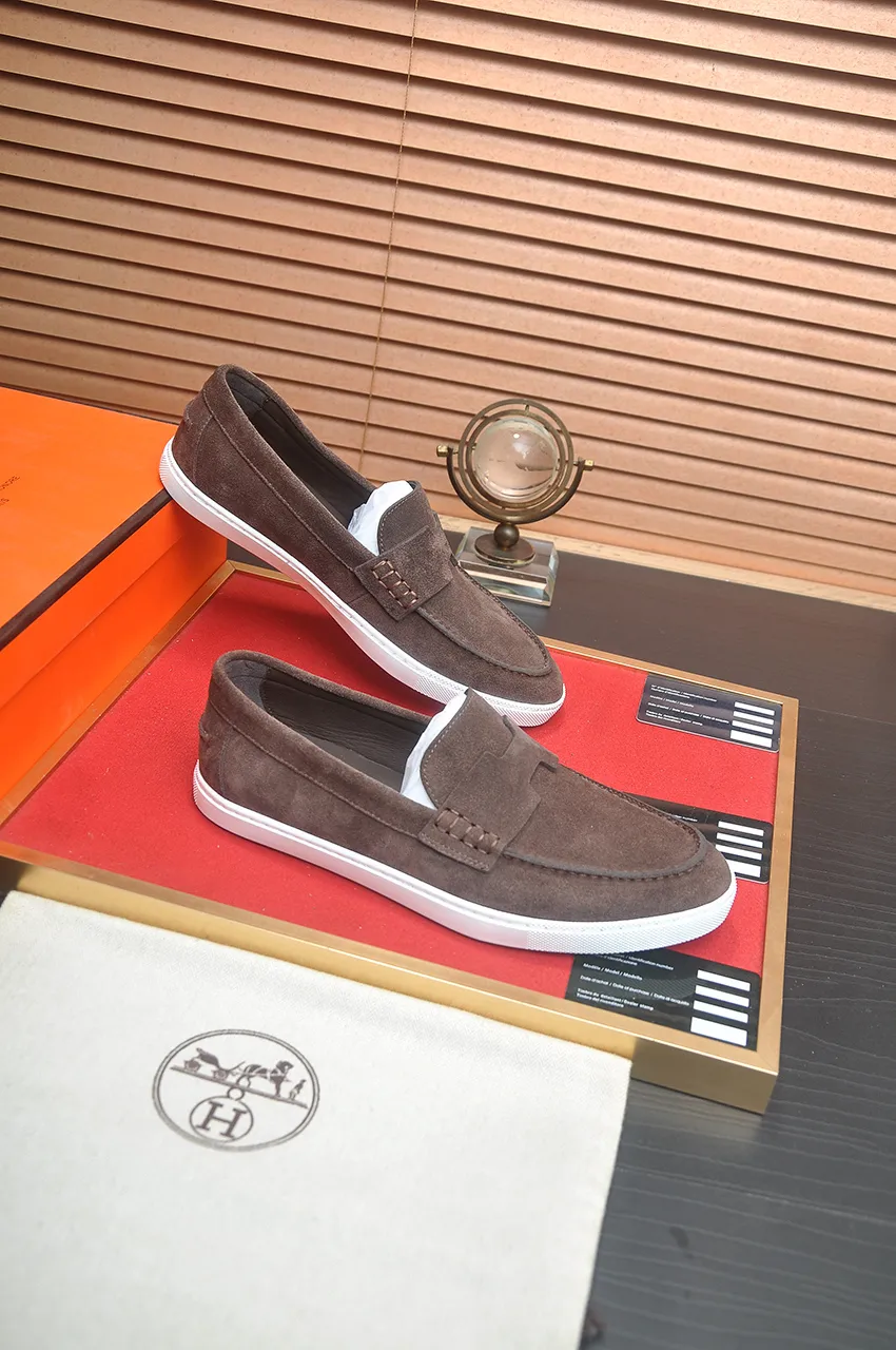 Men's shoes💰540💶[HERMES] (cowhide lining)🍀Italian top luxury🍀He does not pursue novel styles and gorgeous colors, but attracts the favor of successful men with his flawless, elegant and classic style. Formal leather shoes This very comfortable, simple and stable style allows you to easily match any style! The pattern is absolutely 1:1 refined from the original case, and we strive for excellence in materials, imported cowhide + cowhide lining💪💪💪extraordinary texture👍! .Code number: 39-45 (45 customized)